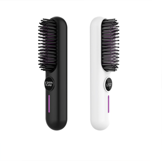 SilkGlow™ Straightening Brush